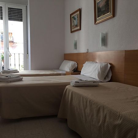 Hostal Lido Мадрид Екстериор снимка