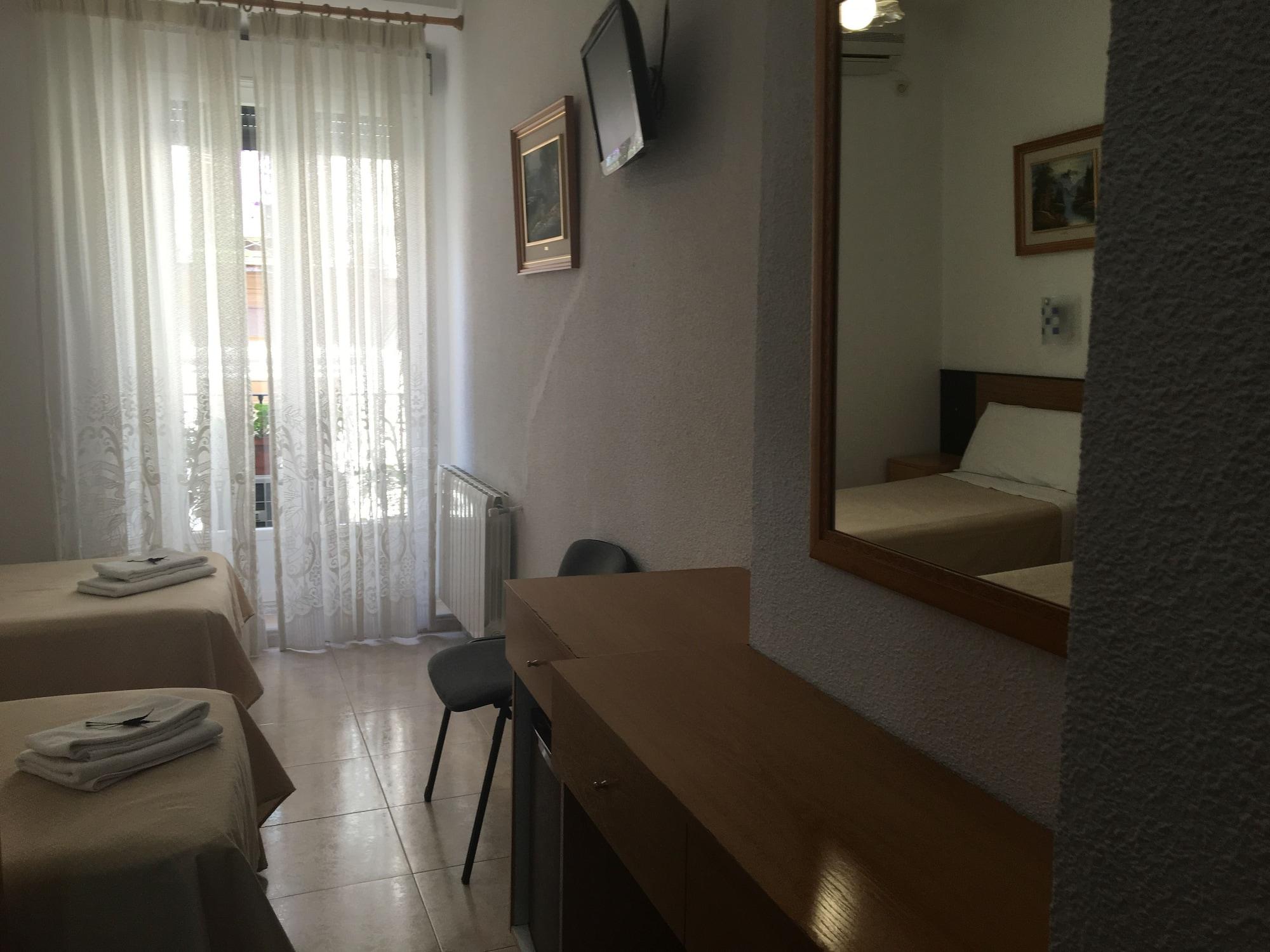 Hostal Lido Мадрид Екстериор снимка