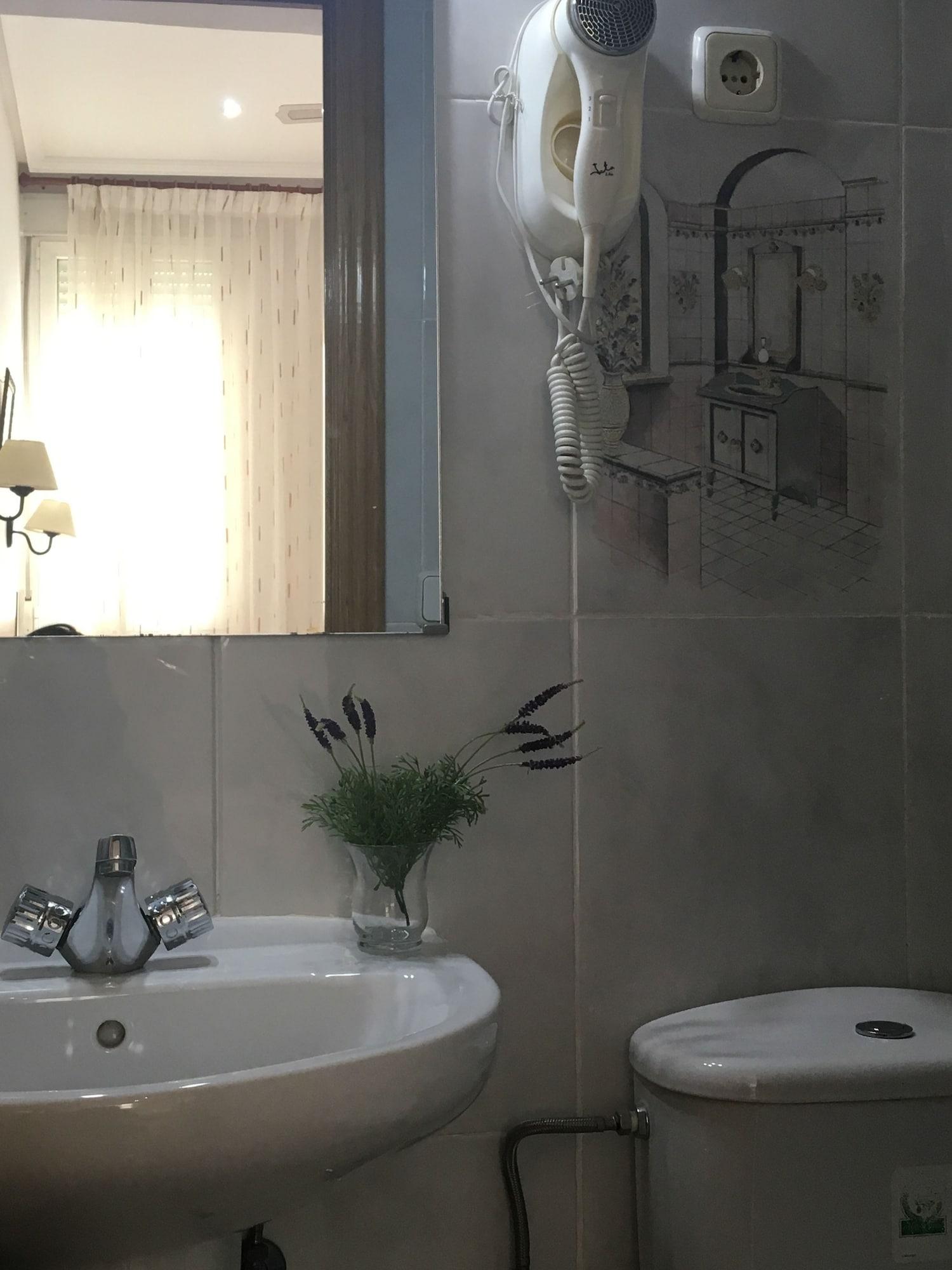 Hostal Lido Мадрид Екстериор снимка