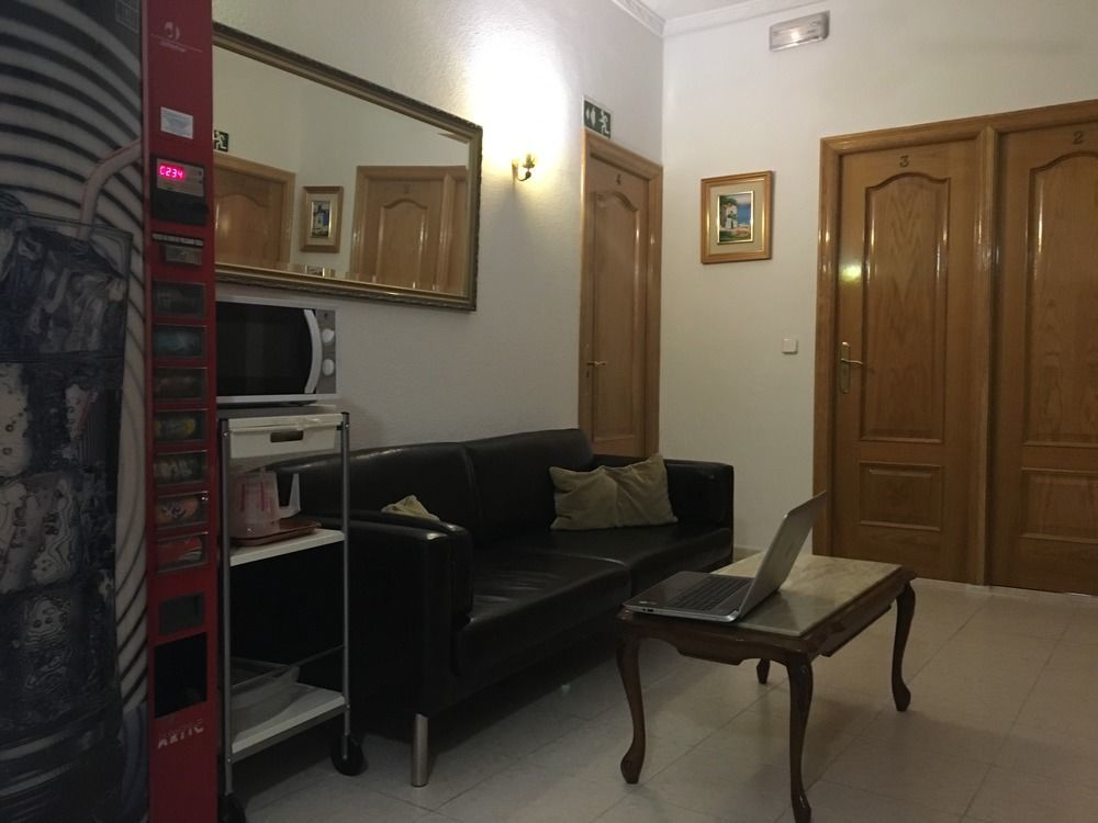 Hostal Lido Мадрид Екстериор снимка